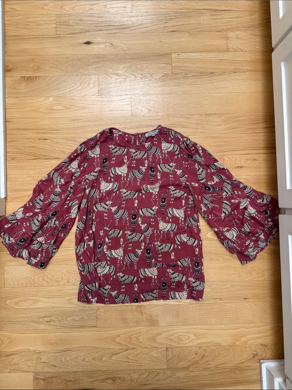 World Market flowy butterfly sleeve top with antelope print and pockets S/M